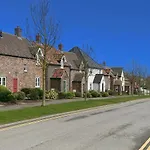 Bluebell - Part Of The The Bay Village With Pool, Gym And Direct Access, Pub, Restaurant, Tennis And Meadows Walks *