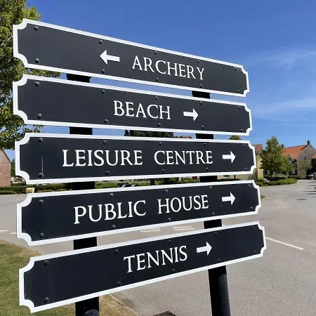 Bluebell - Part Of The The Bay Village With Pool, Gym And Direct Access, Pub, Restaurant, Tennis And Meadows Walks