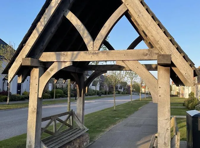 Bluebell - Part Of The The Bay Village With Pool, Gym And Direct Access, Pub, Restaurant, Tennis And Meadows Walks * Filey