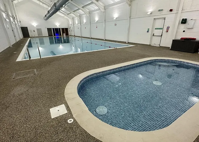 Hébergement de vacances Bluebell - Part Of The The Bay Village With Pool, Gym And Direct Access, Pub, Restaurant, Tennis And Meadows Walks