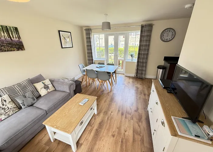 Bluebell - Part Of The The Bay Village With Pool, Gym And Direct Access, Pub, Restaurant, Tennis And Meadows Walks