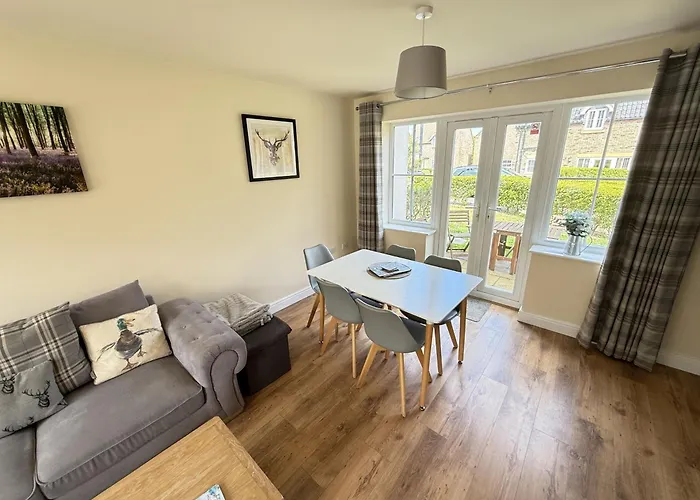 Bluebell - Part Of The The Bay Village With Pool, Gym And Direct Access, Pub, Restaurant, Tennis And Meadows Walks Hébergement de vacances