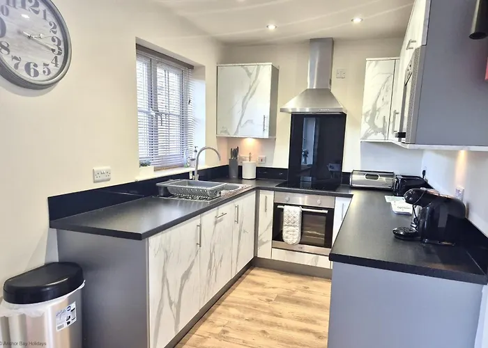 Hébergement de vacances Bluebell - Part Of The The Bay Village With Pool, Gym And Direct Access, Pub, Restaurant, Tennis And Meadows Walks *