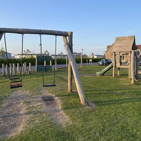 Bluebell - Part Of The The Bay Village With Pool, Gym And Direct Access, Pub, Restaurant, Tennis And Meadows Walks *