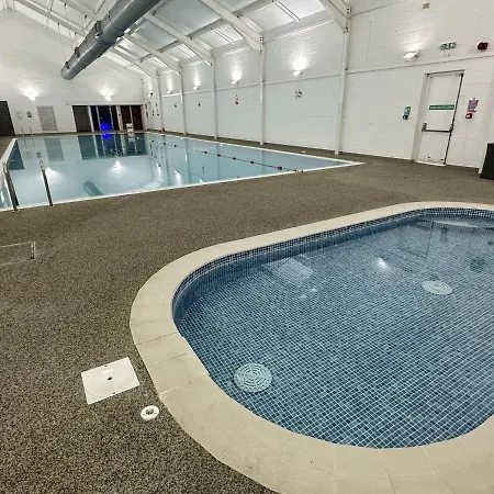 Vakantiehuis Bluebell - Part Of The The Bay Village With Pool, Gym And Direct Access, Pub, Restaurant, Tennis And Meadows Walks